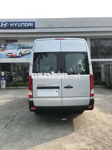Hyundai Solati 16 chỗ Bạc