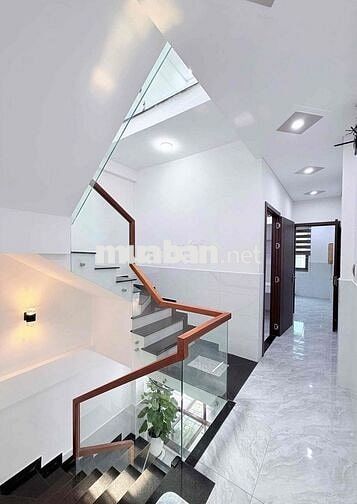 093 CHO THUÊ NHÀ ĐẸP KIỆT TRẦN CAO VÂN – DIỆN TÍCH SỬ DỤNG LỚN 200M²
