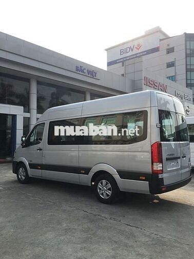 Hyundai Solati 16 chỗ Bạc