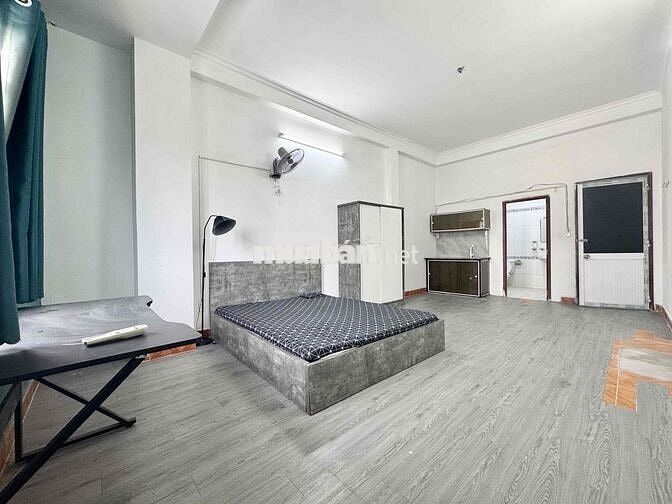 Phòng Q12 Gần ĐH Nguyễn Tất Thành, Máy lạnh rộng 30m2