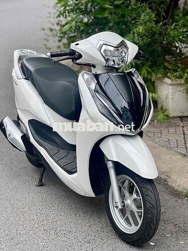 Honda Lead 4val 2025 Ngay chủ kí giấy