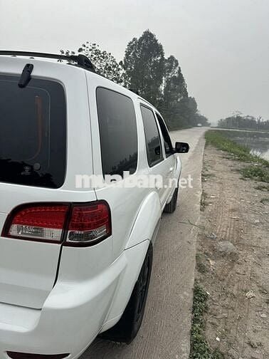 Ford Escape 2012 Trắng 150.000 km