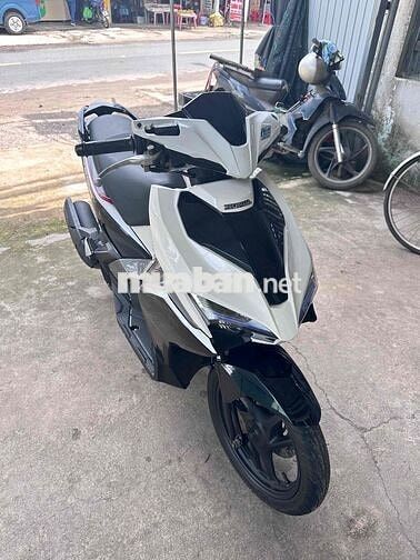 Honda Air Blade 2016 Trắng đen