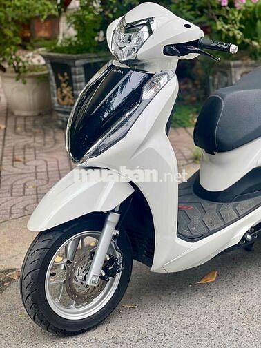 Honda Lead 4val 2025 Ngay chủ kí giấy