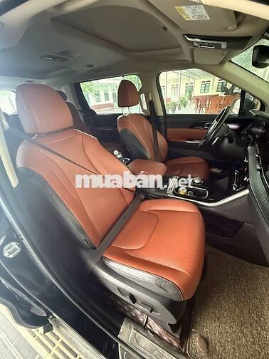 Kia Carnival Đen 7 chỗ Da cao cấp