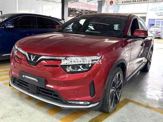 Vinfast VF8 PLUS 2023 pin SDI xuất được VAT