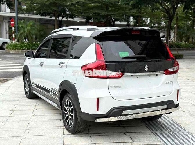 Suzuki XL7 2022 Trắng Tự động 92000 km
