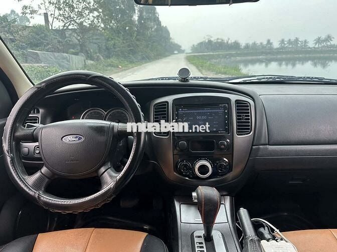 Ford Escape 2012 Trắng 150.000 km