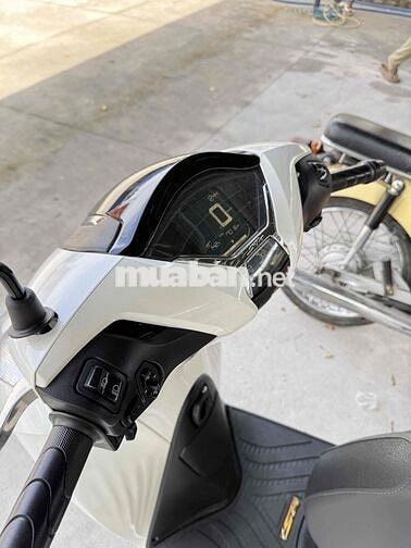 Honda SH 160i CBS 2024 Trắng 7000 km