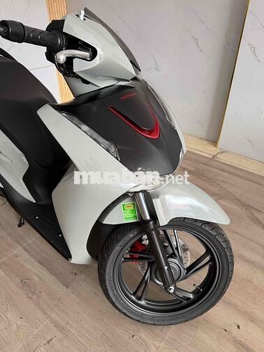 Honda SH 125i ABS 2026 Xám 89 km