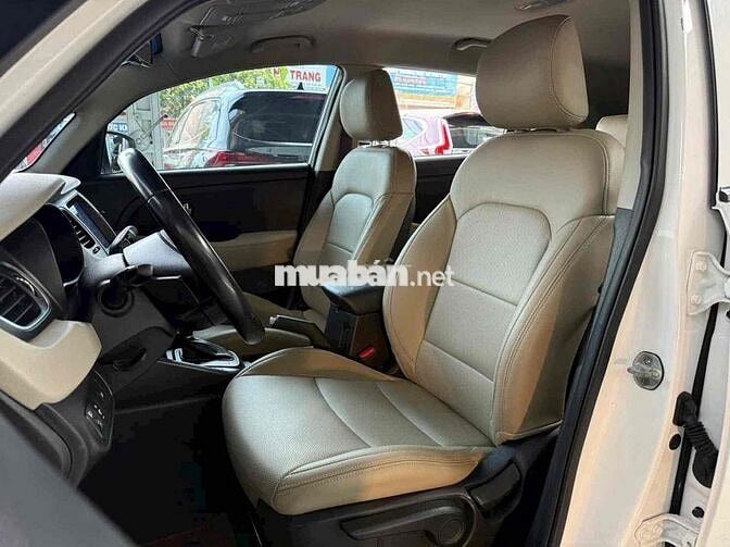 Kia Rondo 2020 2.0 Deluxe Trắng 65.000 km