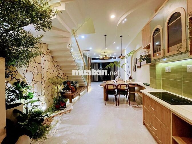 Nhà mới xây, đẹp, hẻm xe hơi Tân Bình, giá 8,4 tỷTL