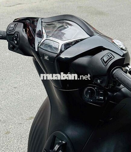 Honda SH 150i cuối 2020 fun đen black