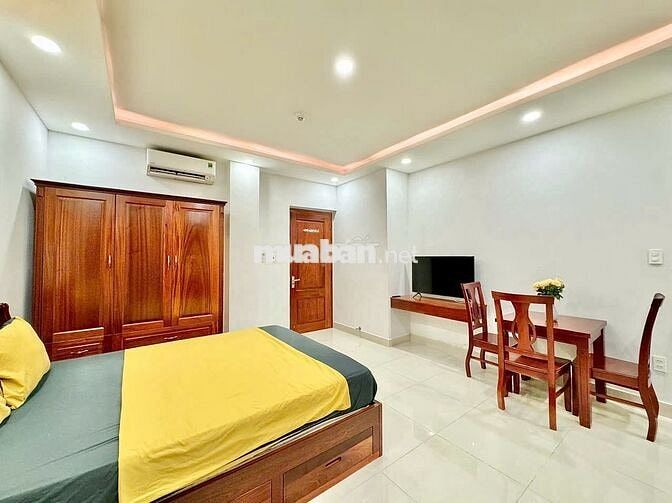 Căn Hộ Mới Toanh Full Nội Thất Gần Chợ Phạm Văn Hai