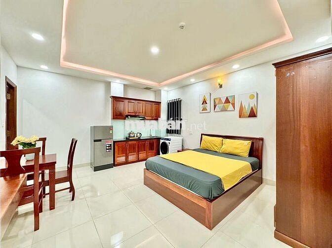 Căn Hộ Mới Toanh Full Nội Thất Gần Chợ Phạm Văn Hai