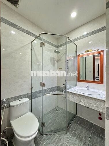 Căn Hộ Mới Toanh Full Nội Thất Gần Chợ Phạm Văn Hai