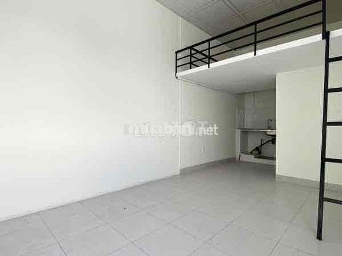 PHÒNG TRỌ GIÁ RẺ SÁT QUẬN 10 -CÓ CỬA SỔ TRỜI - NHÀ MỚI -LÝ THƯỜNG KIỆT