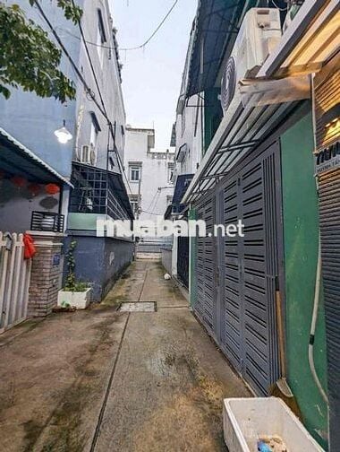 Bán nhà Q7, Phú Thuận, DTSD 60m2, giá 3 tỷ9, kề bên Phú Mỹ Hưng