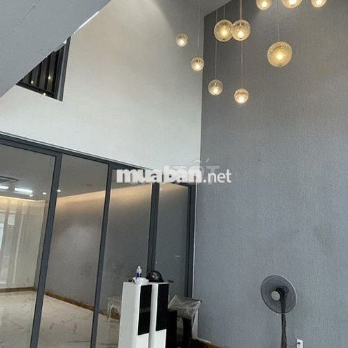 Cho thuê nhà phố hẻm đường 3/2 4*16m, đường 8m, Quận 10, giá 12.5tr