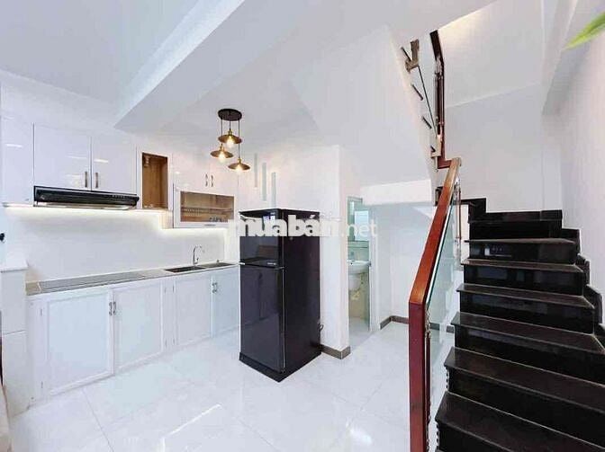 Bán nhà Q7, Phú Thuận, DTSD 60m2, giá 3 tỷ9, kề bên Phú Mỹ Hưng