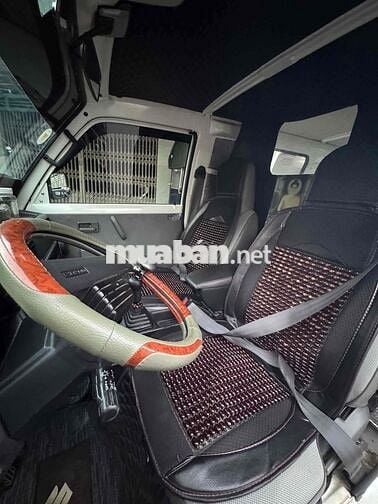 Suzuki Blind Van 2024 Trắng