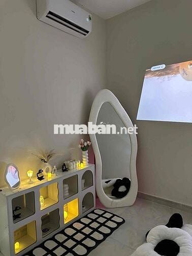PHÒNG CAO CẤP CÓ NETFIX MÁY CHIẾU CHO THUÊ THEO GIỜ/NGÀY/ THÁNG