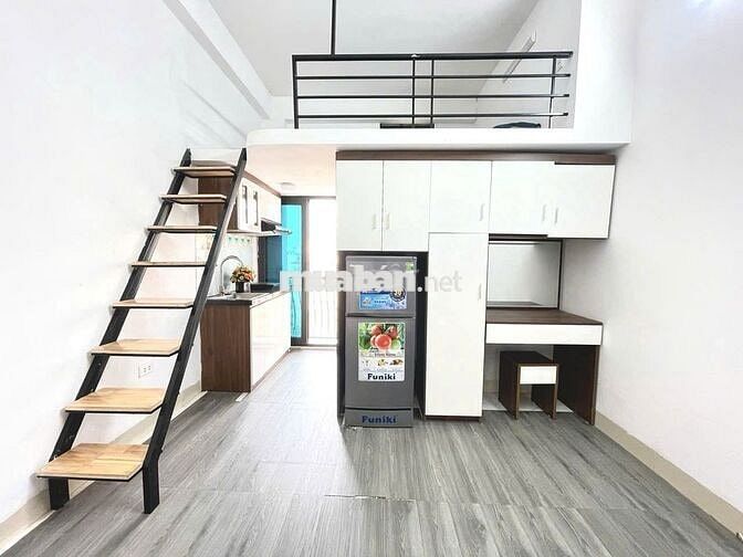 GÁC XÉP FULL ĐỒ BAN CÔNG THOÁNG NGAY CUỐI ĐƯỜNG CHIẾN THẮNG VĂN QUÁN