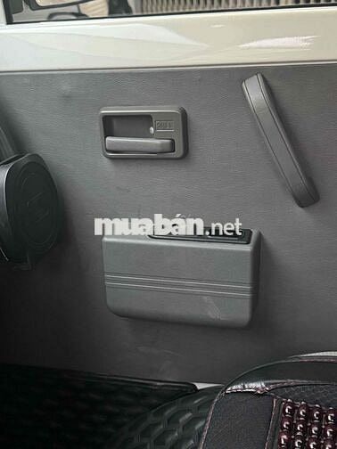 Suzuki Blind Van 2024 Trắng