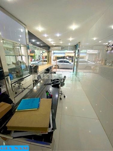 BÁN NHÀ 2 MẶT TIỀN TRƯỚC VÀ SAU : 49 HUỲNH VĂN BÁNH - P. 17 -PHÚ NHUẬN