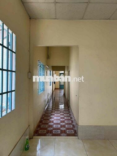 Chính chủ cho thuê nhà cấp 4 mặt tiền đường nhựa 16 m