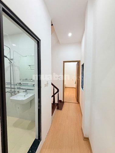 Căn góc 4,5T hai thoáng ngõ 112 Ngọc Khánh thông 84 Ngọc Khánh ngõ 3m