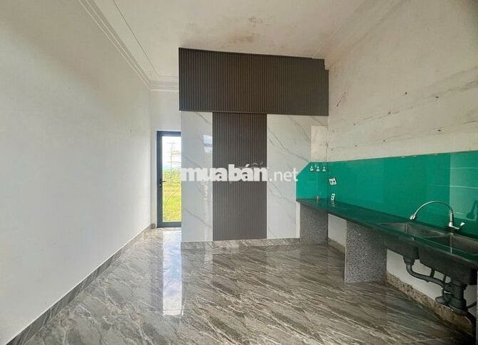 ĐẤT KQH TRẠM BƠM TẶNG NHÀ CẤP 4 MẶT TIỀN ĐƯỜNG 31M
