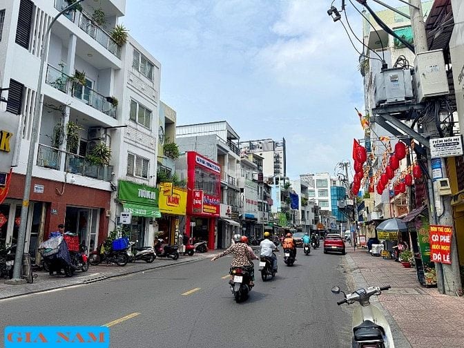 BÁN NHÀ 2 MẶT TIỀN TRƯỚC VÀ SAU : 49 HUỲNH VĂN BÁNH - P. 17 -PHÚ NHUẬN