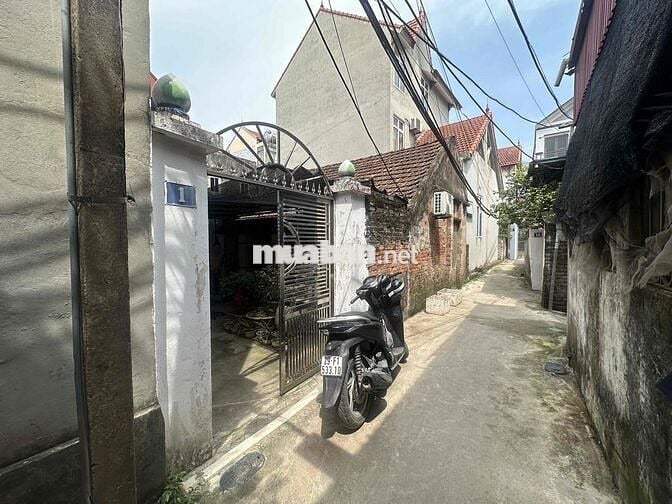 Bán nhanh 82,6m² mặt tiền 9,6m - Sổ đỏ chính chủ - Phường Tây Tựu, HN