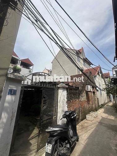 Bán nhanh 82,6m² mặt tiền 9,6m - Sổ đỏ chính chủ - Phường Tây Tựu, HN