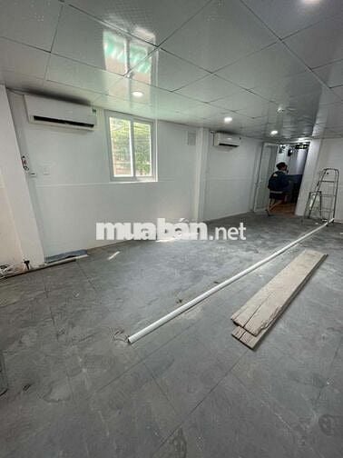 Cho thuê văn phòng mặt tiền Lê Quốc Hưng Q4 chính chủ