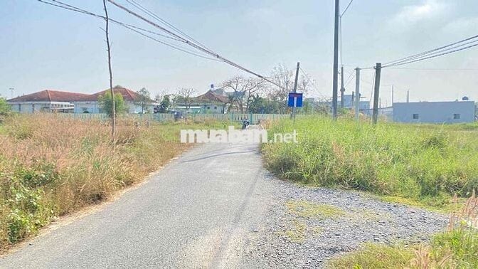 Bán đất H.Bến lức, tỉnh long an ( TTHC Xã thạnh hoà cũ) 3.79 tỷ 1392m2