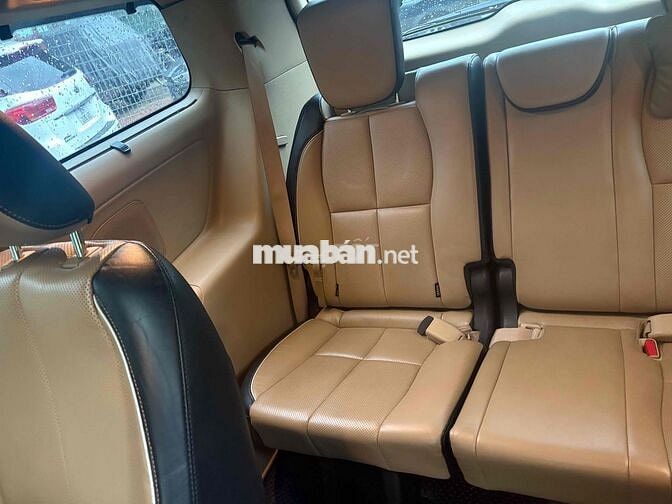 Kia Sedona 2016 Xăng Tự động 7 chỗ Đen
