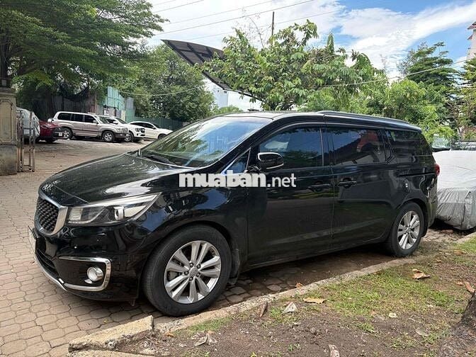 Kia Sedona 2016 Xăng Tự động 7 chỗ Đen