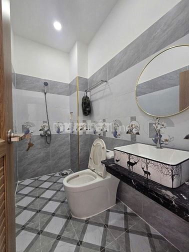 SIÊU PHẨM MỚI-ĐÚc 5 Tầng-HXH Giải Phóng-Tân Bình.DT 3.8x16-nhỉnh 10 TỶ