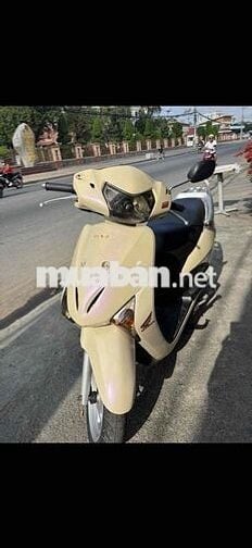 Honda Vision Vàng kem