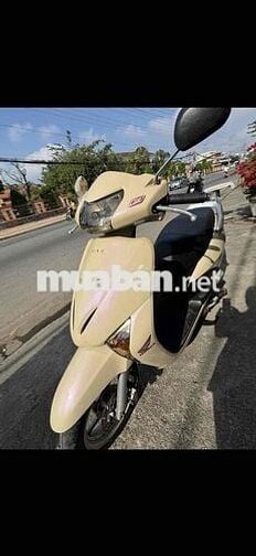 Honda Vision Vàng kem