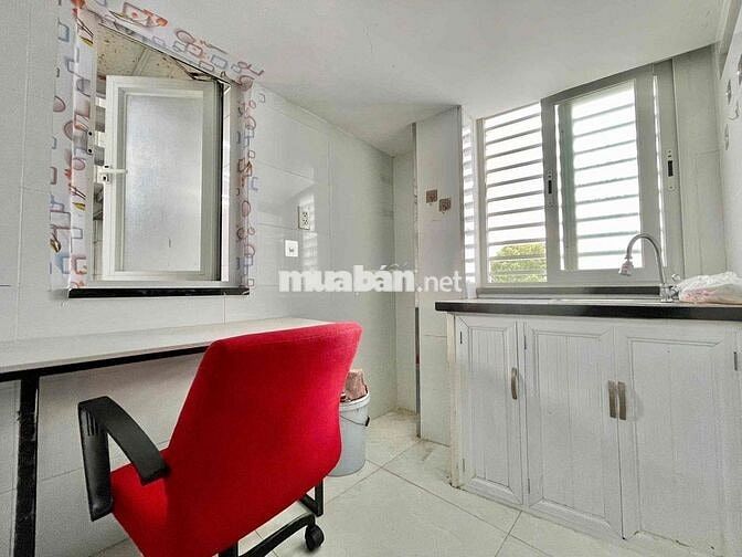 Căn Hộ Mini nằm ngay chân Cầu Bông Đi bộ qua đh Mỹ Thuật