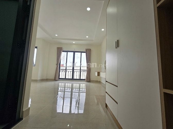 nhỉnh 6 tỷ- Siêu Phẩm ĐÚc 3 Lầu MỚI ngay LÝ Thường Kiệt- Tân Bình