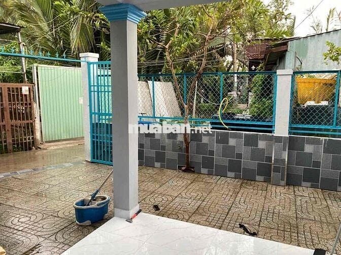 Nhà DT 6m5x20 nhà vườn . 3 p ngủ 1 wc ấp 5 xã phong phú củ