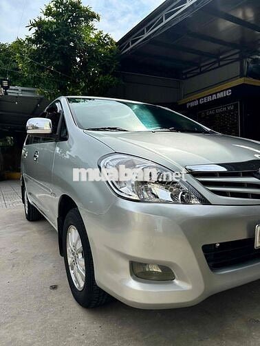 Toyota Innova 2.0G 2009 Số sàn Bạc