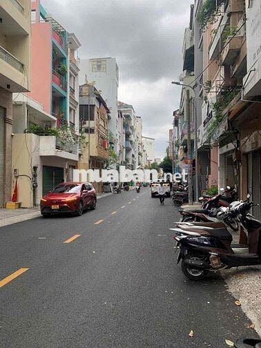 MẶT TIỀN TRẦN MINH QUYỀN GIÁ TỐT CÓ THANG MÁY