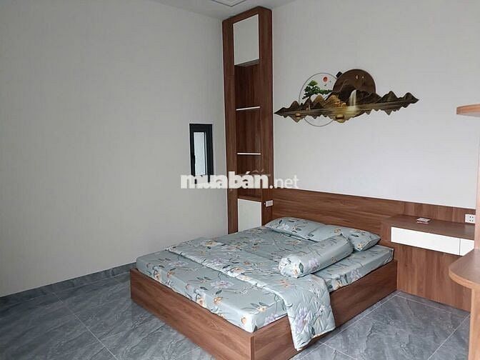 Nhà mới xây hoàn thiện, kèm nội thất,