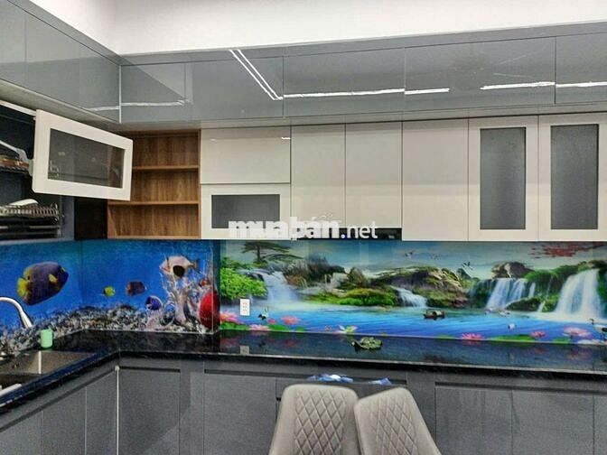 Nhà mới xây hoàn thiện, kèm nội thất,