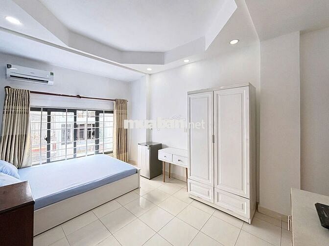 Studio cửa sổ trời có thang máy - Trần Minh Quyền cạnh ViệtNam Quốc Tự